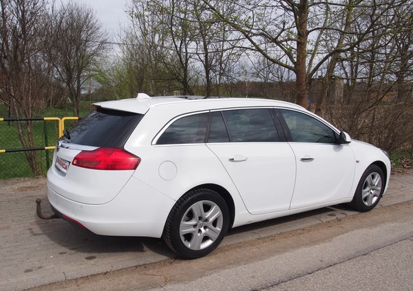 Opel Insignia cena 21500 przebieg: 305000, rok produkcji 2010 z Biała Podlaska małe 121